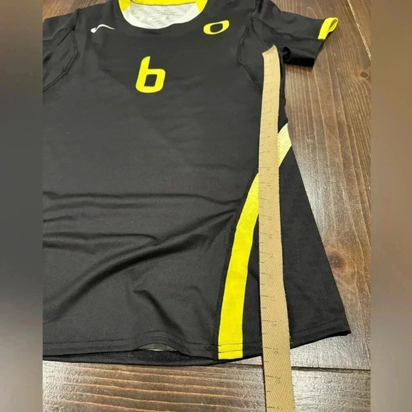Oregon Ducks Volleyball  Jersey Short Sleeve Jersey - Picture 8 of 8